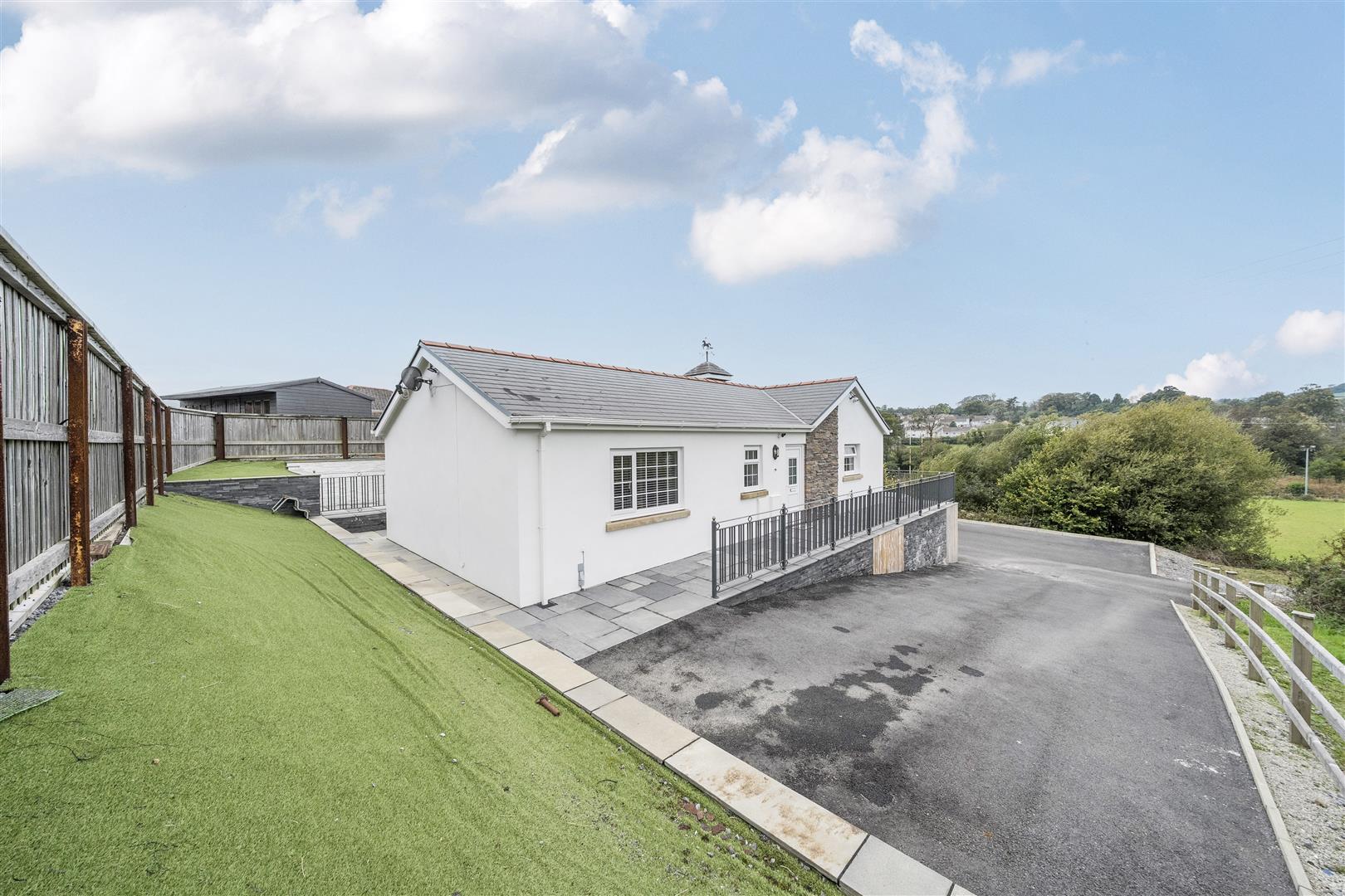 Sawel Court, Pontarddulais, Swansea, SA4 0TF